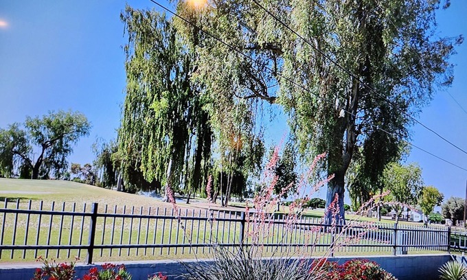 Sun City House | Golf Course Home in Sun City, 11 minutes from State Farm Stadium, pet friendly