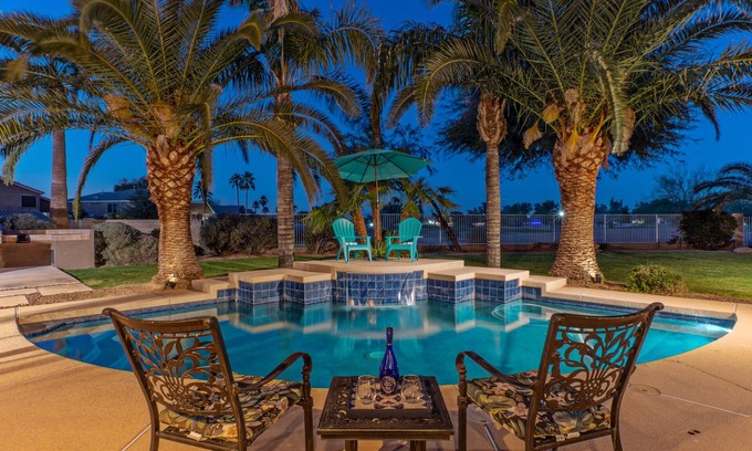 Western Skies House | Golf Course VIEW: Htd POOL, Hot Tub, Fire Pit, Game Room w/Pool Table, TVs All BRs, 2 Kid's Bikes