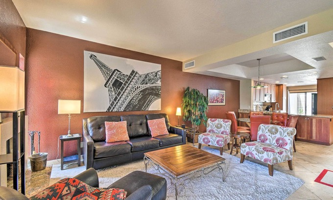 Biltmore Courts House | Golf Course Views, Hot Tub Access: Phoenix Home!