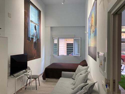 La Trinidad Apartment | Golondrinas de Malaga "Apartamentos con mucho Arte" y terraza solarium en coliving