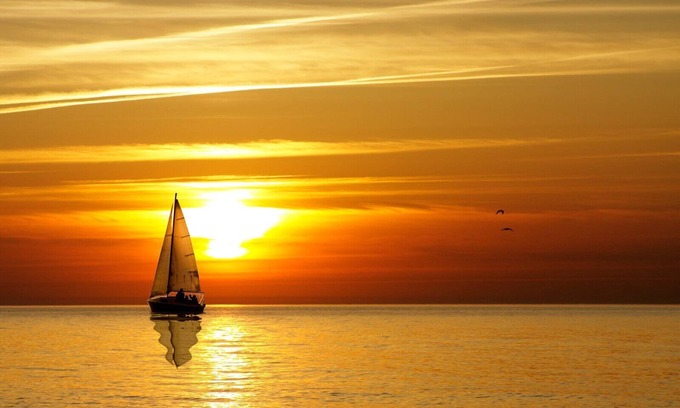 Fort Walton Beach Condo | "Gone Sailing 203", Sleeps 8, Dog Friendly. Free Activities Included!
