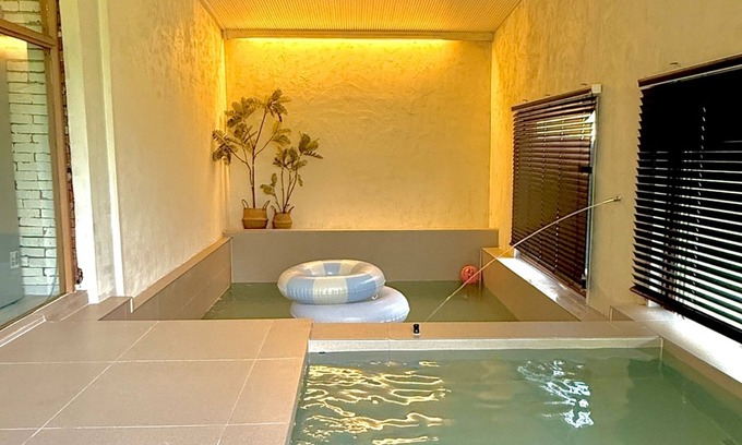 Deokhyeon House | Gongganhoe-eok Private Poolvilla Pension