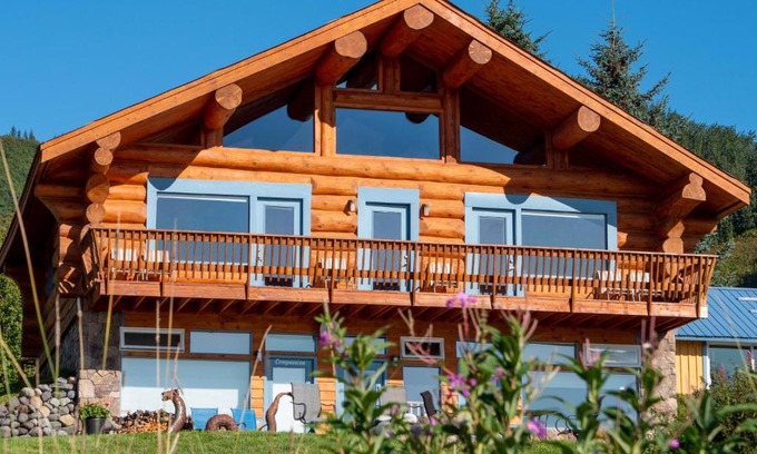 Homer Bed & Breakfast | Good Karma Inn