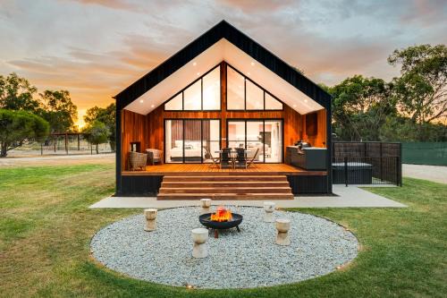 Torrumbarry House | Goolwa River Retreat