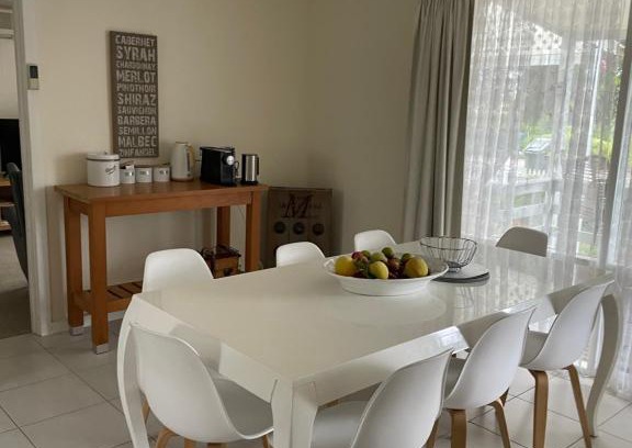 Goolwa Beach House | Goolwa Wine Time on Rosemary - 3-4 bedroom shack