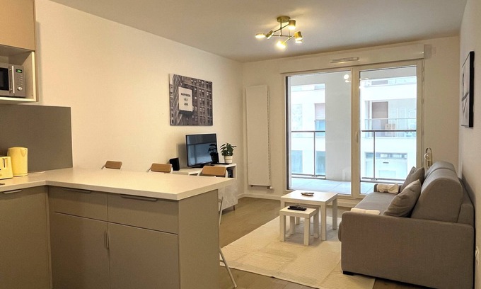Clichy Apartment | GooodGuest - Cosy Apartment New Bulding Clichy 4PAX