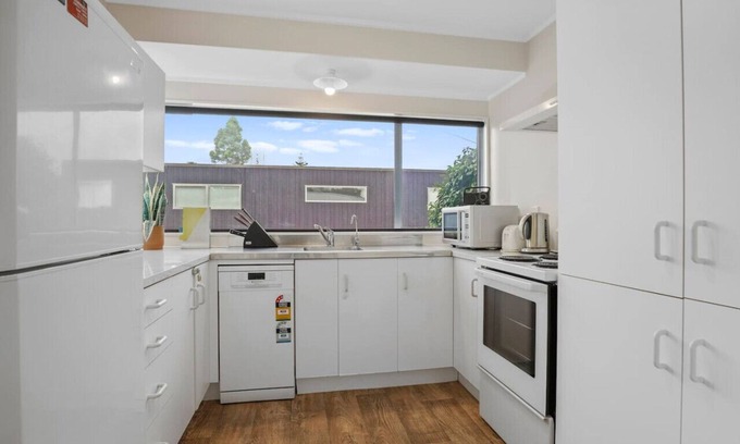 Onehunga House | Gorgeous 2BR Central Akl Retreat | WI-FI & Netflix