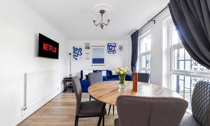 Fortune Green Apartment | Gorgeous 3 bed flat w/ great central location