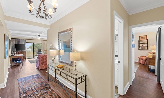 Destin Condo | Gorgeous 3 bedroom 2 bath unit. Beachfront property!