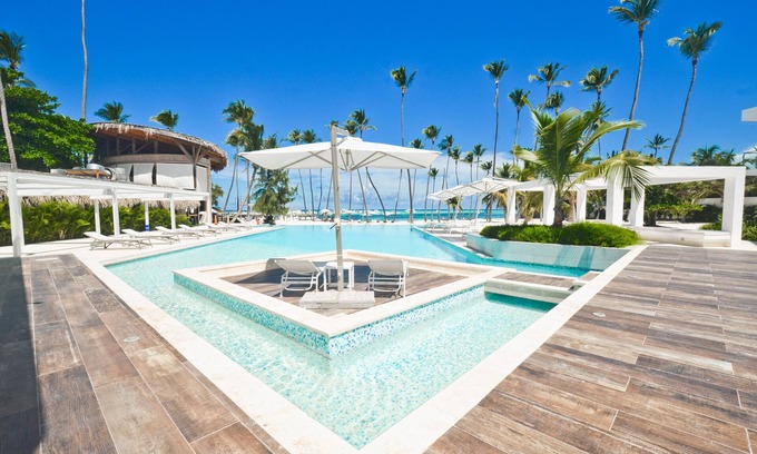 Playa Bibijagua Condo | Gorgeous 3 bedroom condo in a beachfront Community