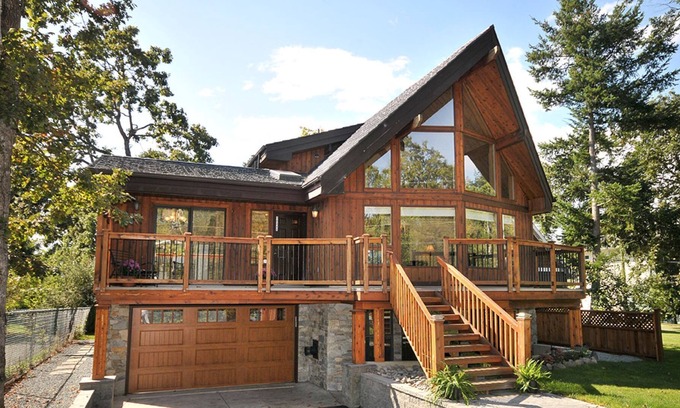 North Saanich House | Gorgeous 3 Bedroom Sidney Area Lindal Home Steps To The Beach
