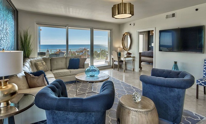 Fort Walton Beach - Destin Condo | Gorgeous 3 BR Gulf-Front Getaway in Destin!