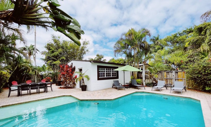 Poinsettia Heights House | Gorgeous 3 BR home with Pool & Hot Tub in FLL