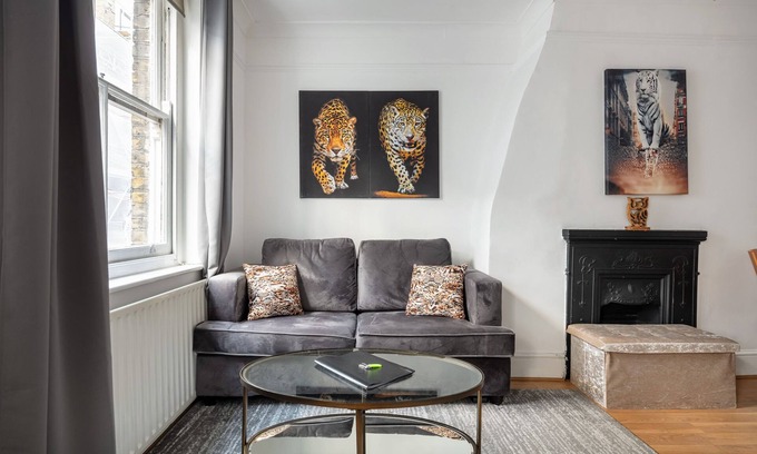 Soho Apartment | | Gorgeous AirCondisioned One Bed in the Heart of Central London|
