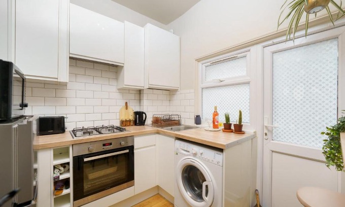 Palmers Green Apartment | Gorgeous apartment Wood Green Palmers Green