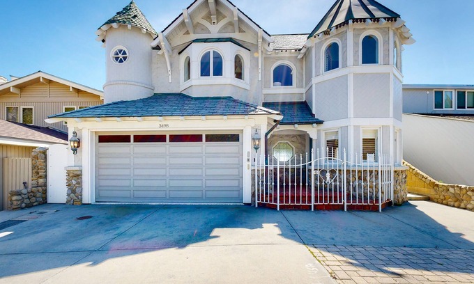 Faria Beach House | Gorgeous, beachfront family home with fantastic, furnished deck, & amazing views