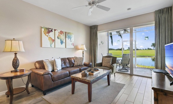 Naples Condo | Gorgeous condo on 18th hole, resort style pool!