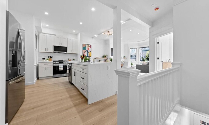Cow Hollow Apartment | Gorgeous Cow Hollow Home in Phenomenal Location