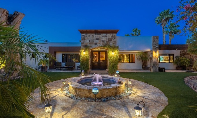 Magnesia Falls Cove House | Gorgeous Custom-Built Italian Villa! Minimum Stays are 28+ days. 20 % Discount.