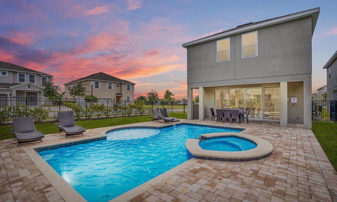West Kissimmee House | Gorgeous Family Villa With Oversized Pool