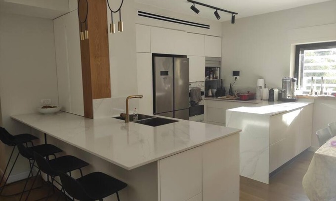 Emek Refaim Apartment | Gorgeous German Colony Apartment with Amazing View