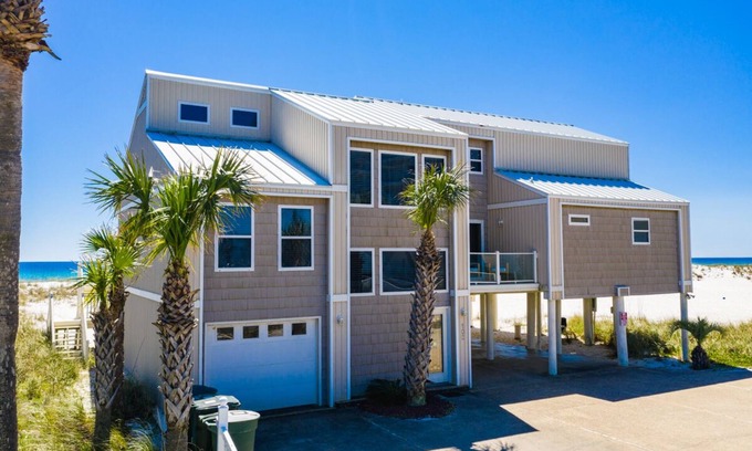 Villa Primera House | Gorgeous Gulf Front Home - Perfect for Families and Weddings!