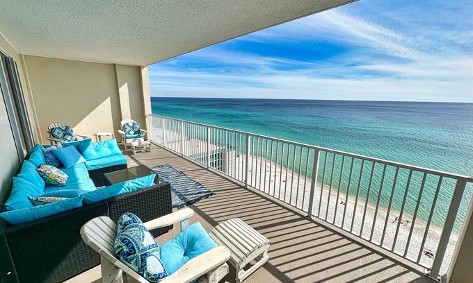 Panama City Beach Condo | Gorgeous Gulf Front 2/2 At Ocean Reef With Huge Balcony & Free Beach Service!