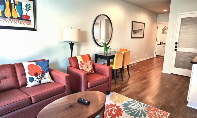 Pico-Union House | Gorgeous Hollywood 2BR deluxe KTown