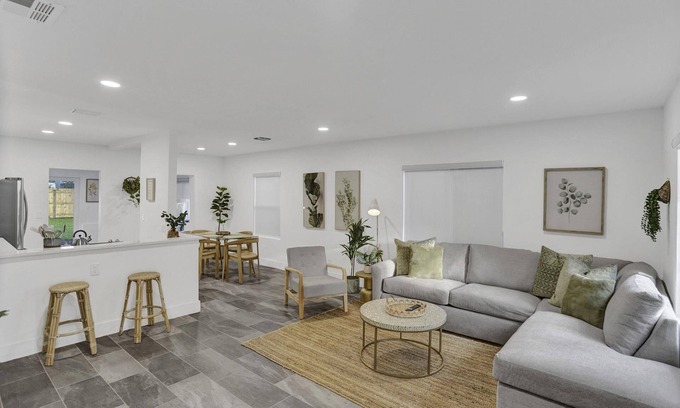 Riverside Park House | Gorgeous Home close to Las Olas