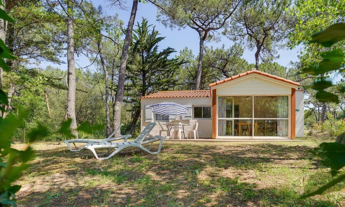La Faute-sur-Mer House | Gorgeous home in La Faute-sur-Mer