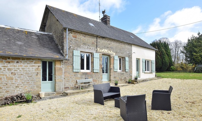 Passais-Villages House | Gorgeous home in Passais-Villages