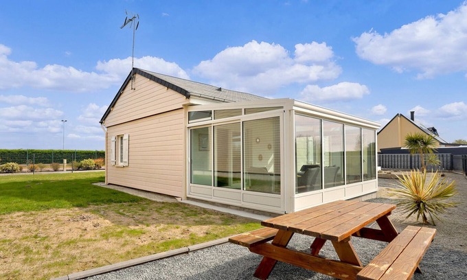 Creances House | Gorgeous home in Creances-Plage