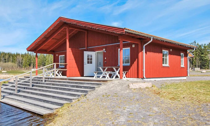 Kosta House | Gorgeous home in Kosta with kitchen