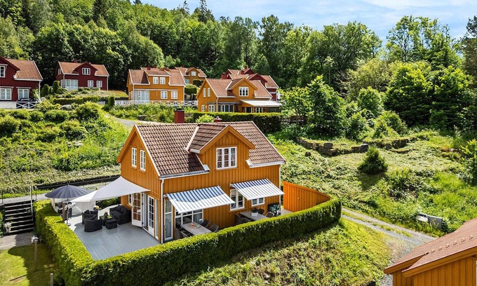 Songe House | Gorgeous home in Risør with WiFi