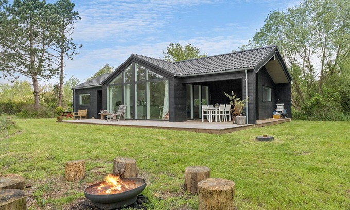 Kramnitse House | Gorgeous home in Rødby with WiFi