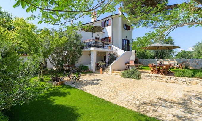 Rovinj House | Gorgeous home in Rovinj with WiFi