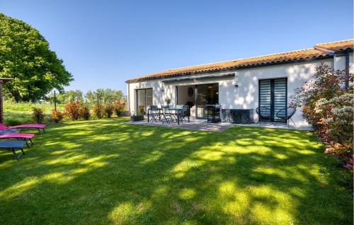 Semussac House | Gorgeous Home In Semussac With Wifi