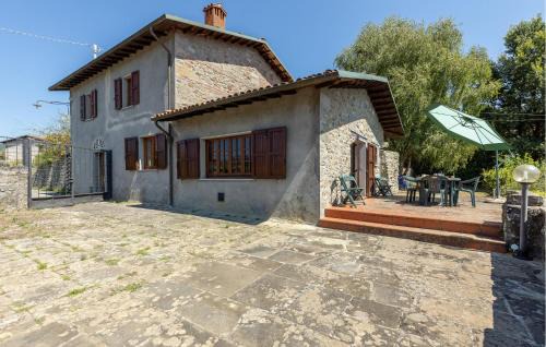Villa Collemandina House | Gorgeous Home In Villa Collemandina