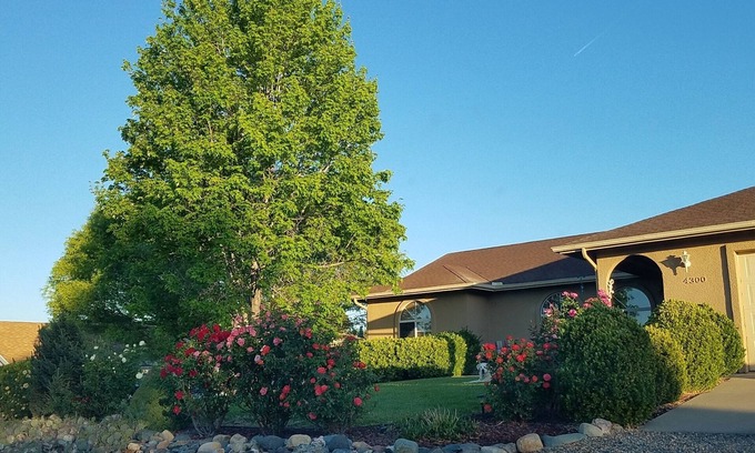 Prescott Valley Units House | Gorgeous home with lots of space. Beautifully landscaped back yard.
