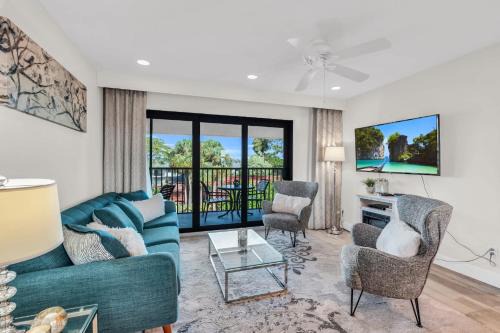 Park Shore House | Gorgeous Inside - Stunning Resort Views