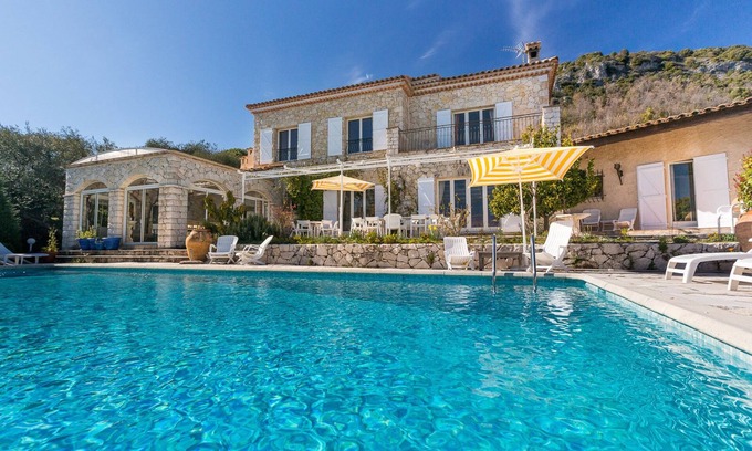 Tourrettes-sur-Loup Villa | Gorgeous Large stone villa, sea views