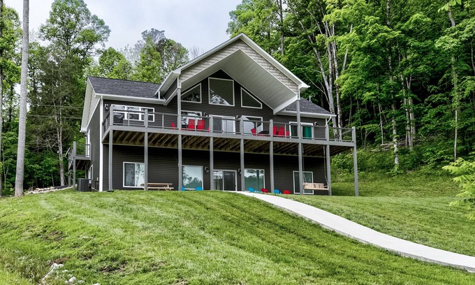 La Follette House | Gorgeous Lakehouse + Private 2‑Level Dock with Slide and No Stairs to the Lake!