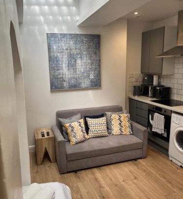 Junction Apartment | Gorgeous little gem