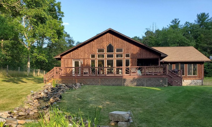 Mustoe House | Gorgeous Mountain Home in Highland County, VA