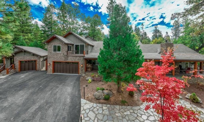 Granite Ridge Cabin | Gorgeous, Multi-property with SPA & outdoor kitchen