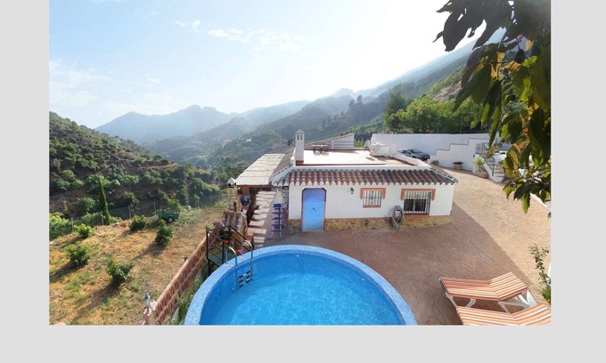 Nerja Cottage | Gorgeous Nature Cortijo Luque