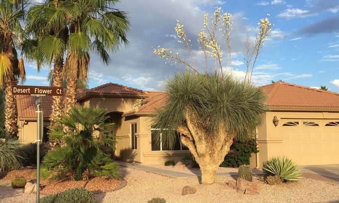 Oakwood House | Gorgeous Oakwood Vacation Home with Golf Cart! Spotless!