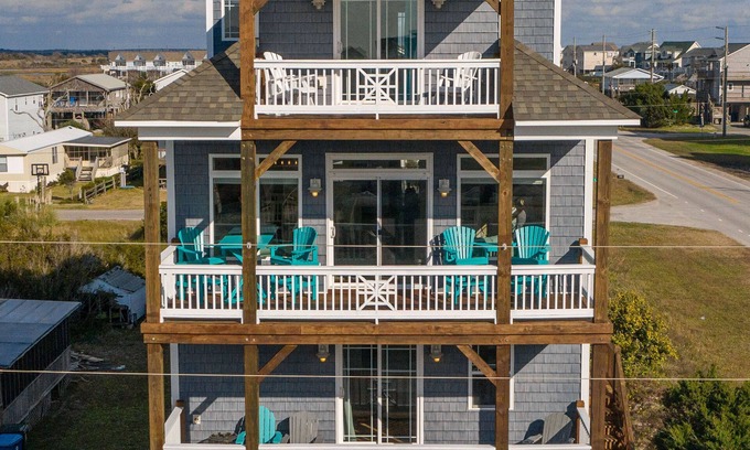North Topsail Beach House | Gorgeous Ocean and Sound Views Await at Good Better Beach!