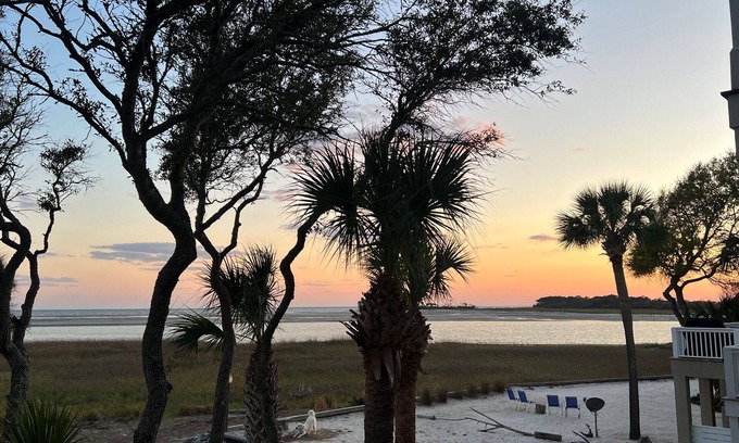 Saint Helena Island House | Gorgeous Ocean & Sunset Views from 2 porches and Private Beach! 29 Veranda Beach