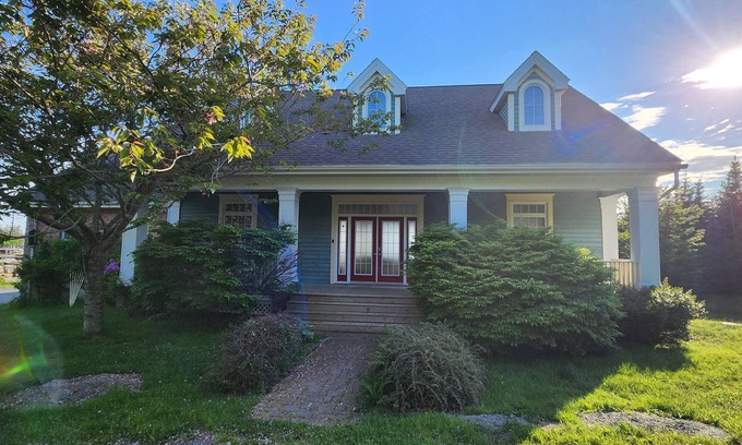 Halifax County House | Gorgeous Oceanfront Retreat near Halifax